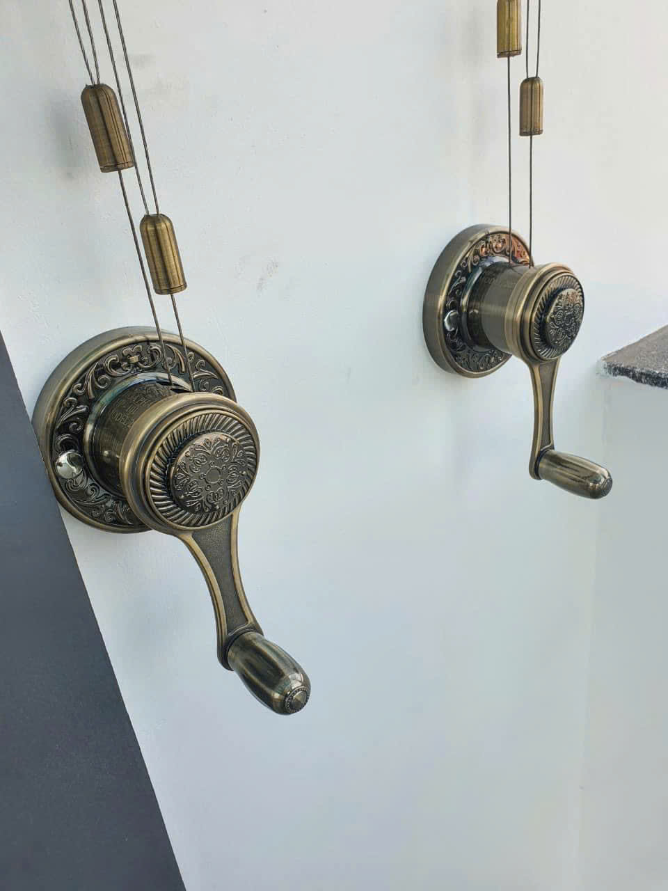 Tay quay bị hỏng